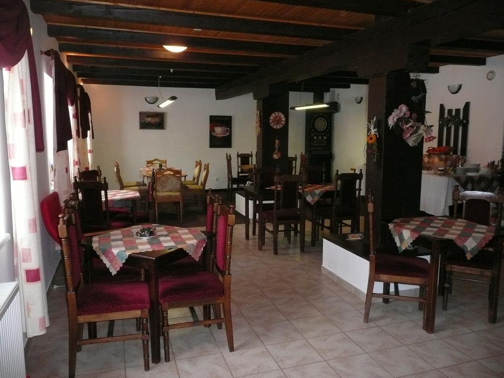 Penzion Hajsky Mlyn Nebanice Extérieur photo