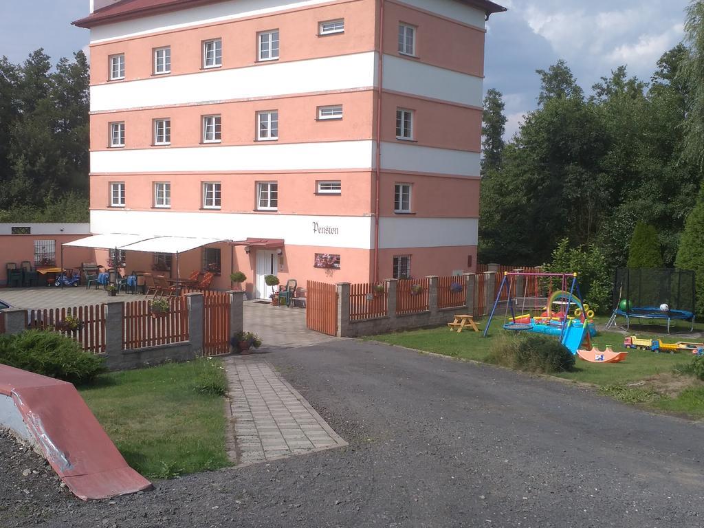 Penzion Hajsky Mlyn Nebanice Extérieur photo